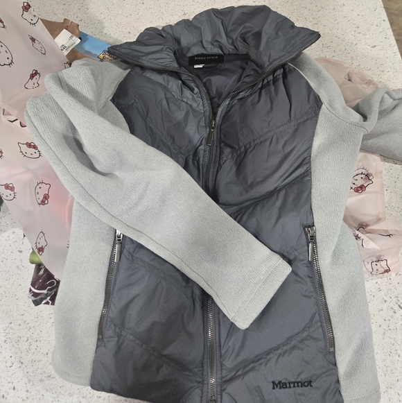 Marmot Gray Puffer Jacket with Chevron Quilting 700 Fill Down - Picture 3 of 8